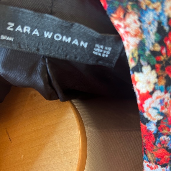 Zara suit firm on price - Picture 5 of 7